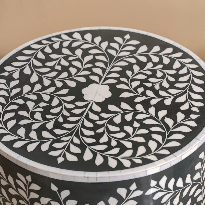 Leafy Vine Round Side Table