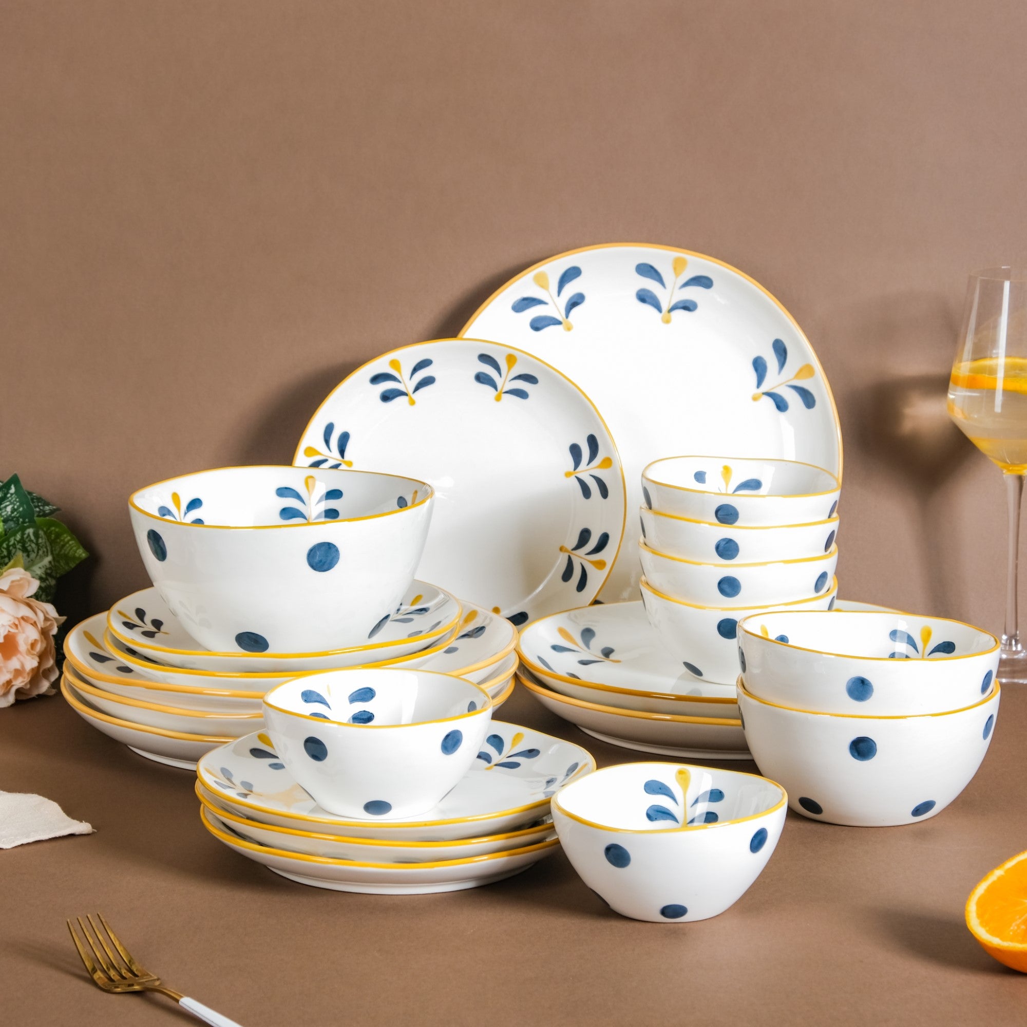 Hana 21 Piece Ceramic Dinner Set For1