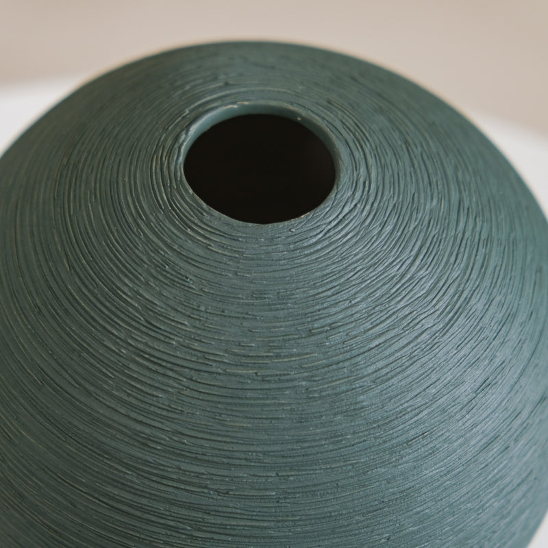 Ceramic Elegance Handcrafted Vase- Ceramic Elegance Vase, Handcrafted Decorative Vase, Elegant Ceramic Vase, Handcrafted Vase Decor