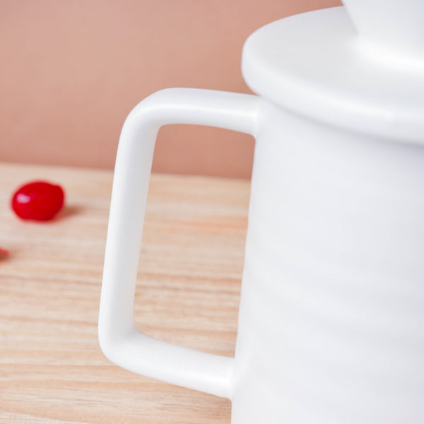 Tea Pot With Filter
