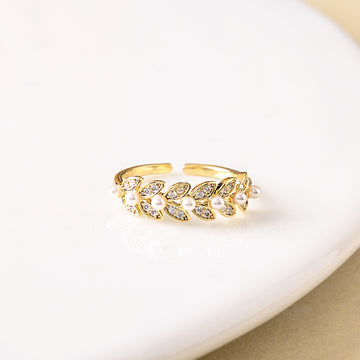 Pearly Leaves Golden Love Band