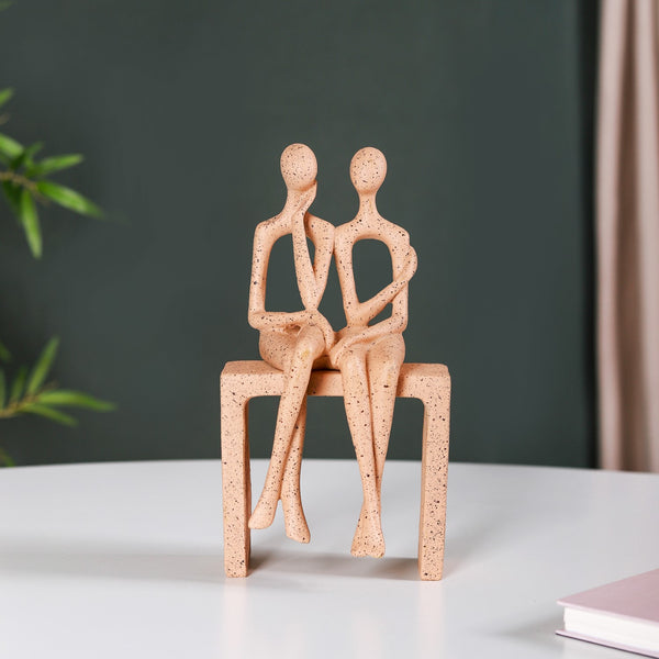 Resin Couple Sculpture Showpiece