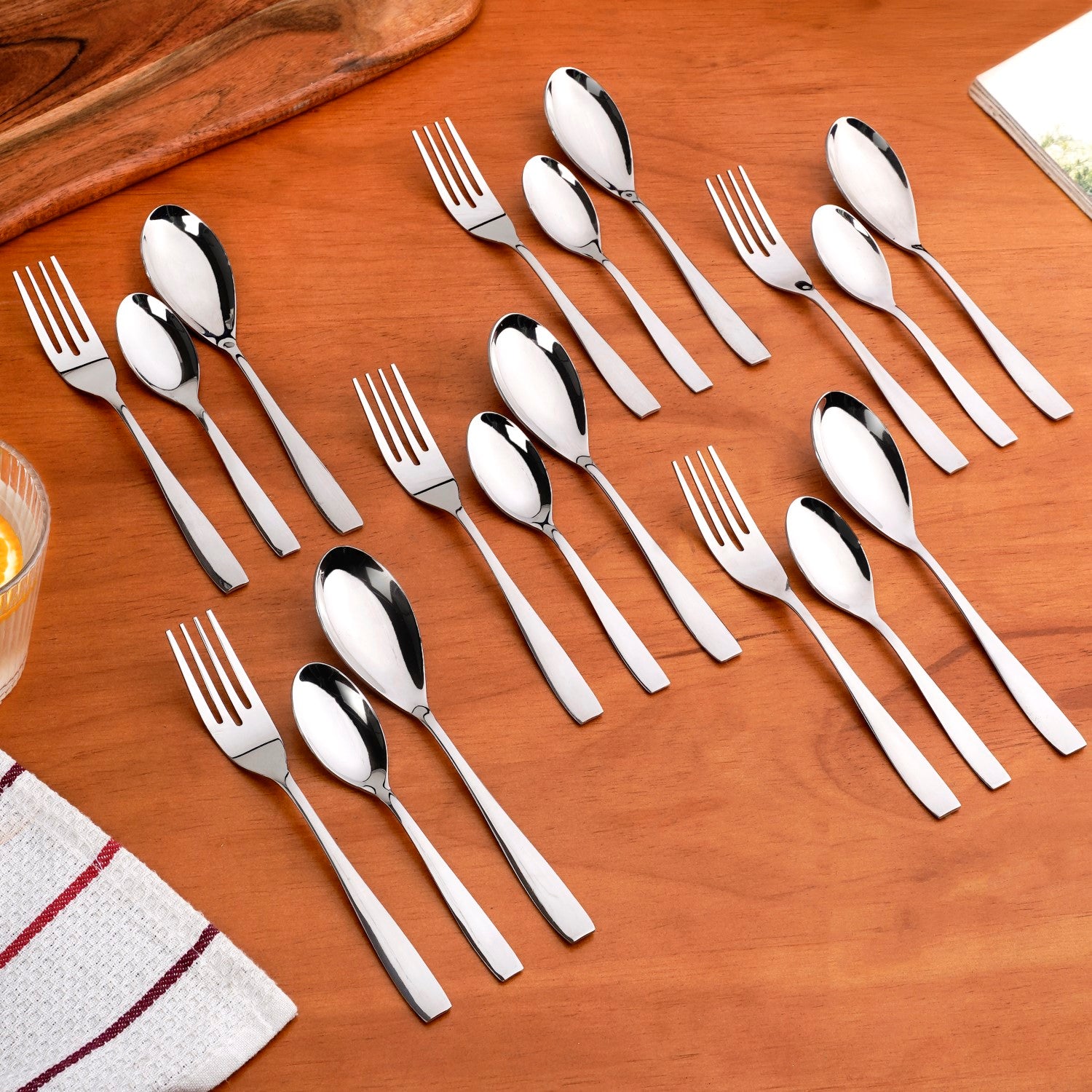 Teardrop Stainless Steel Cutlery Set Of 18 Online Premium