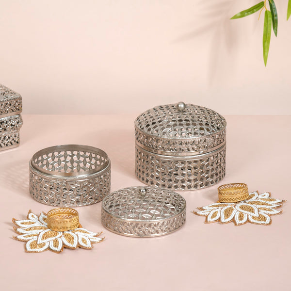 Silver Dry Fruits Gift Box Hamper Set of 7