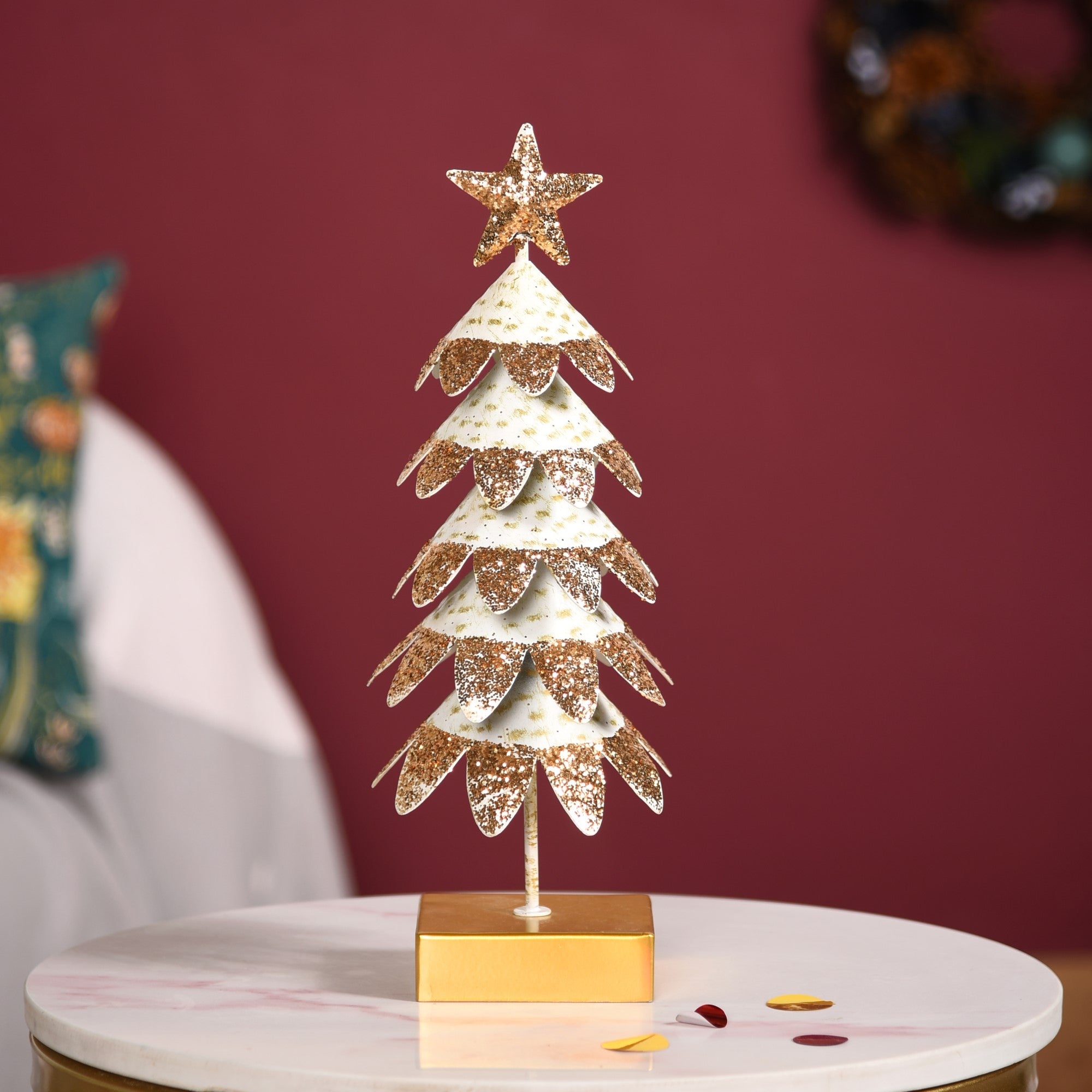 White Christmas Tree With Gold Glitter Showpiece Online Premium