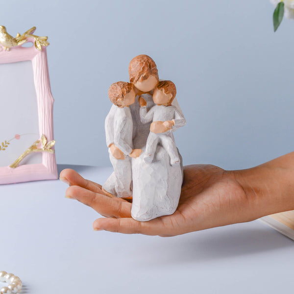 Parent and Child Showpiece