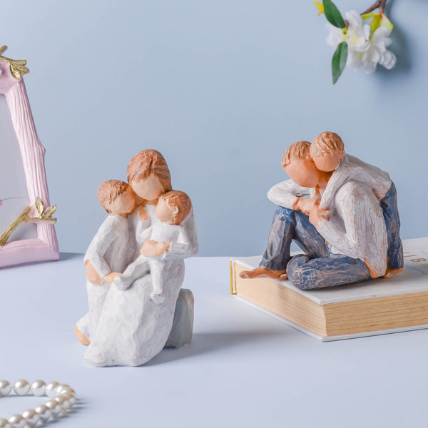Parent and Child Showpiece