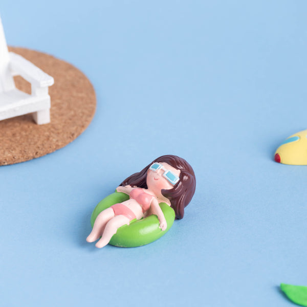 Relaxing Girl Showpiece