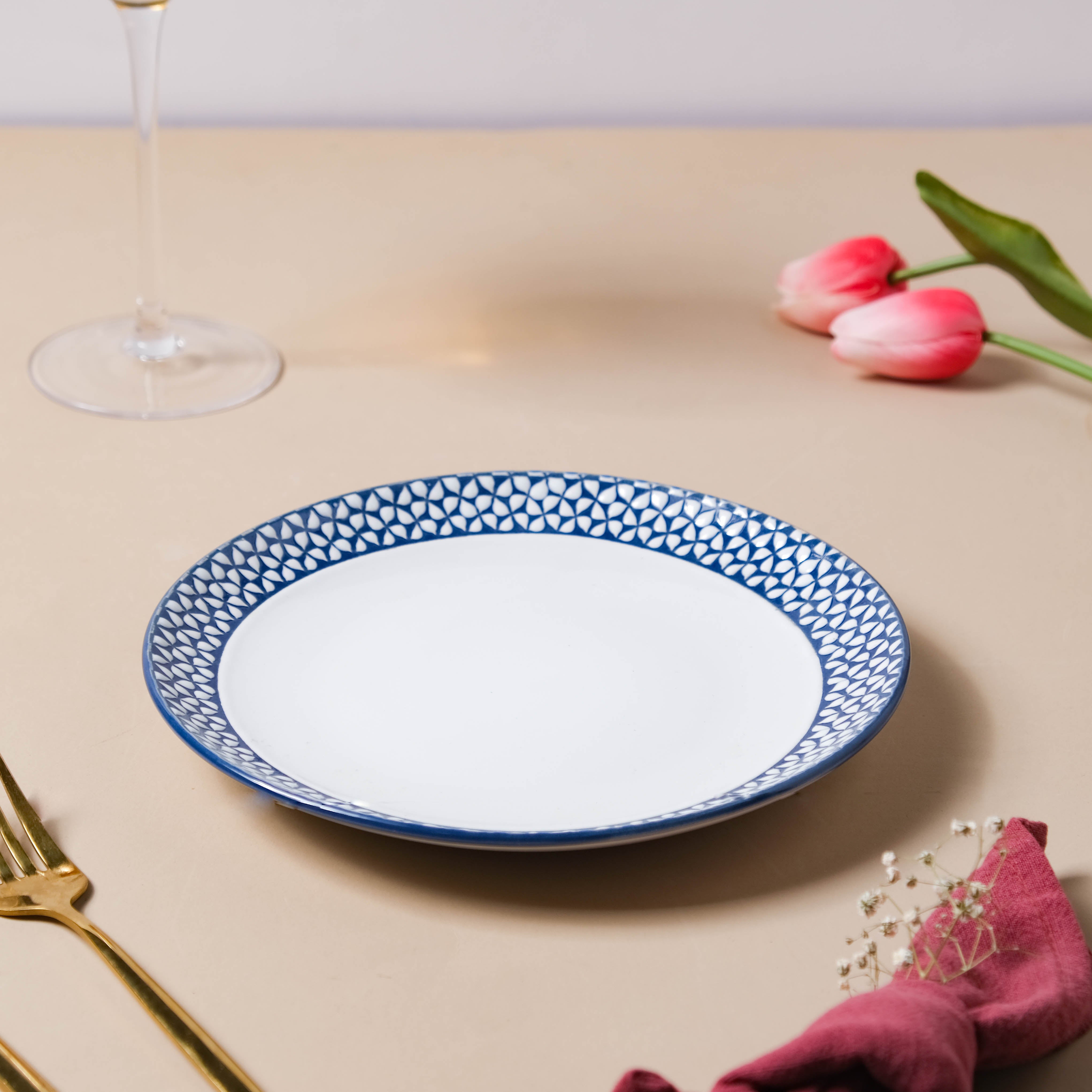 What is the correct size dinner plate?