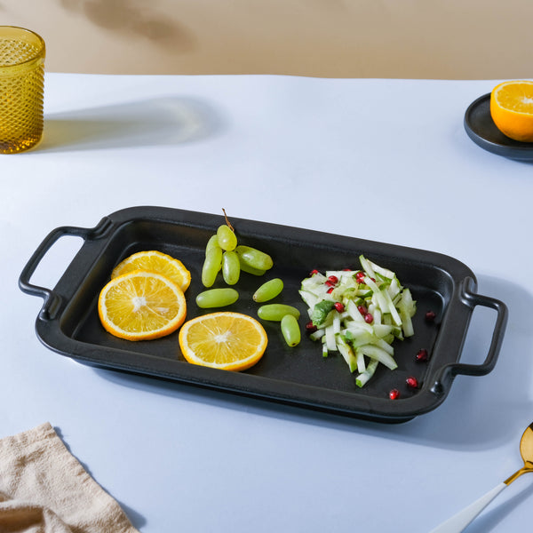 Black Baking Tray With Handle
