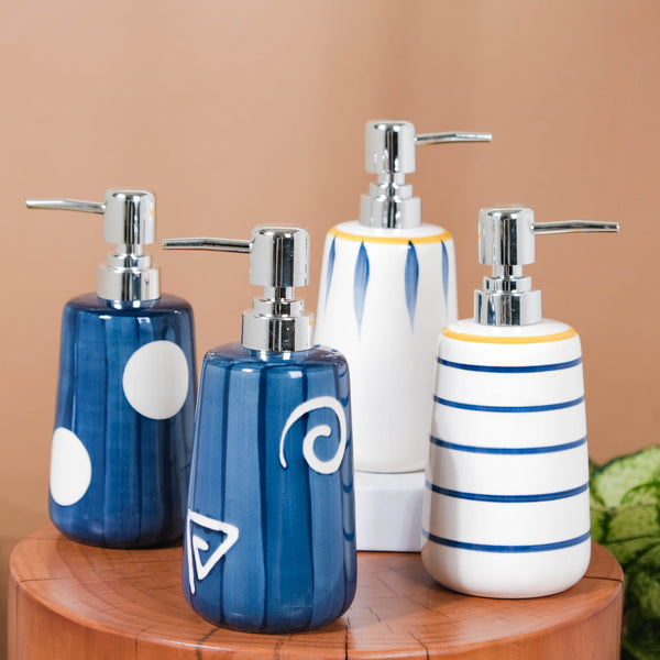 Nitori White Swirl Blue Dispenser With Nozzle 450ml