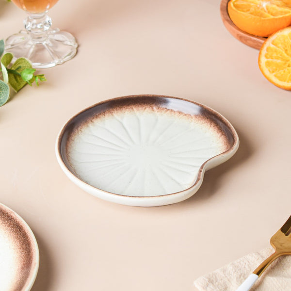 Cavern Clay Leaf Small Plate White