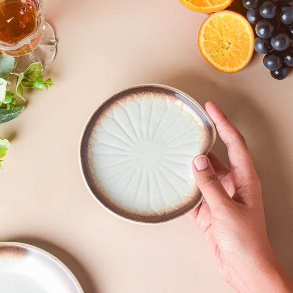 Cavern Clay Leaf Small Plate White