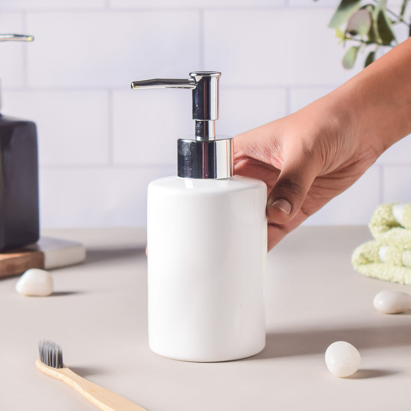 Noelle White Glossy Dispenser With Nozzle 250ml