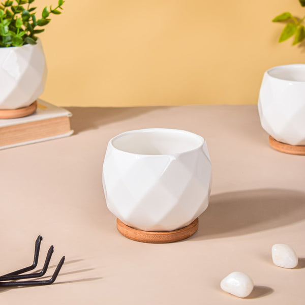 White Ceramic Planter Diamond Pattern Set Of 4
