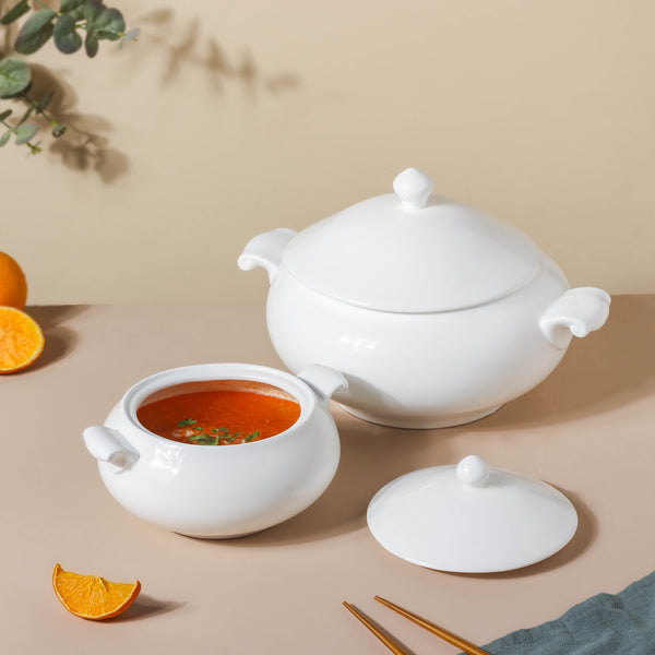 Serena Pearly White Serving Bowl With Lid Large 2.3 L