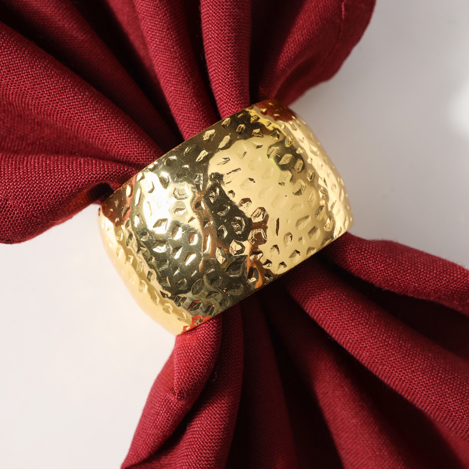 Golden Napkin Ring Nestasia