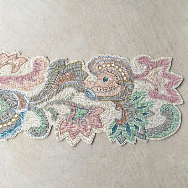 Beads Pastel Flower Runner