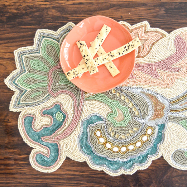 Beads Pastel Flower Runner