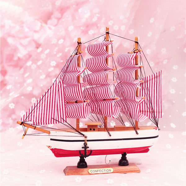 Boat Showpiece