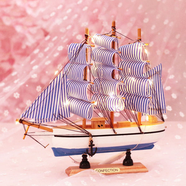 Boat Showpiece