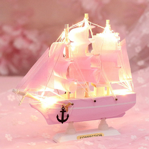 Boat Showpiece