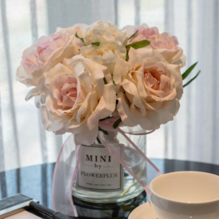 Artificial Roses in Vase Nestasia