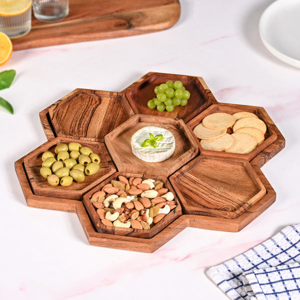 Acacia Honeycomb Wooden Platter Set of 8 For Party 38x38cm