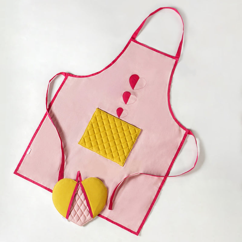All Hearts Chef Apron With Mitten And Pot Holder