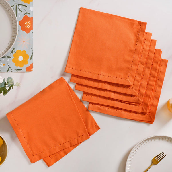Arancia Complete Table Linen Set With Mats Napkins Runners And Table Cloth