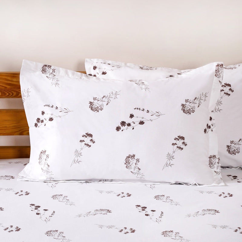 Chrysanthemum Cotton Bedsheet And Pillowcase Set Green