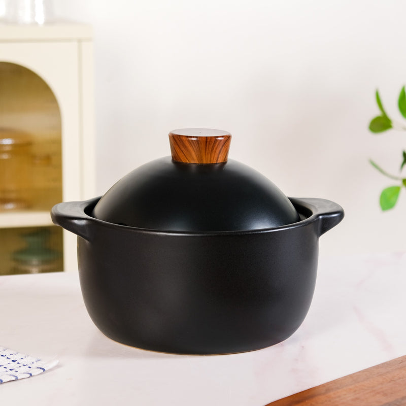 Black Chinese Stew Pot 3300ml