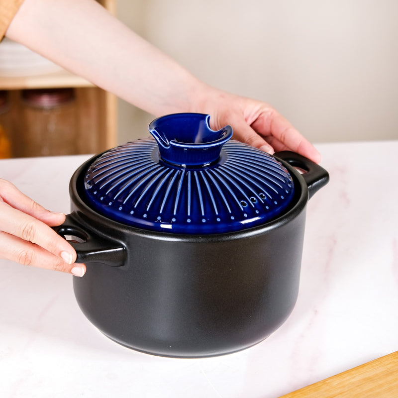 Black Ceramic Cooking Pot With Deep Blue Lid 3000ml
