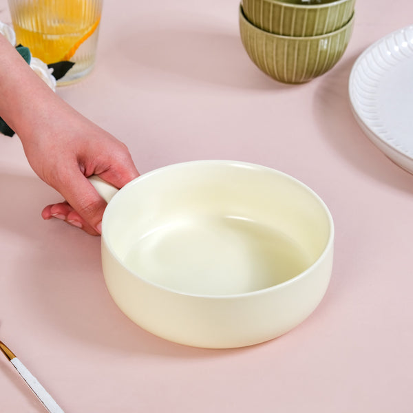 Pastel Yellow Bowl With Handle For Baking And Serving 700ml