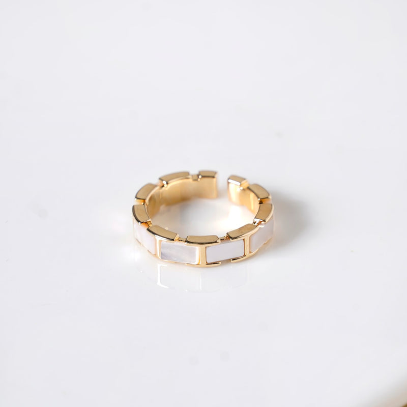 Box Chain Adjustable Gold Gemstone Ring