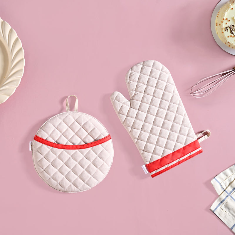 Cake It Easy Apron Mitten And Pot Holder Set Of 3