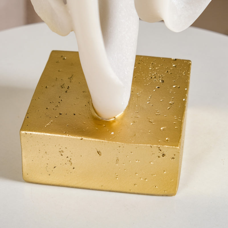 Celestine Curve Decor