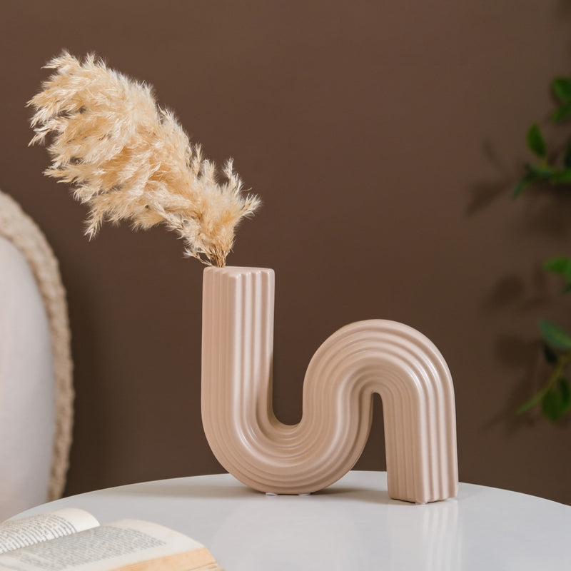 Nordic Wavy Ceramic Vase Beige