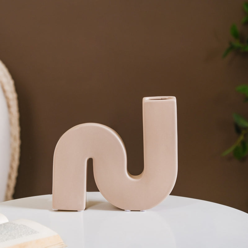 Nordic Wavy Ceramic Vase Beige