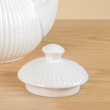 Classic Vintage Ceramic Teapot 600ml