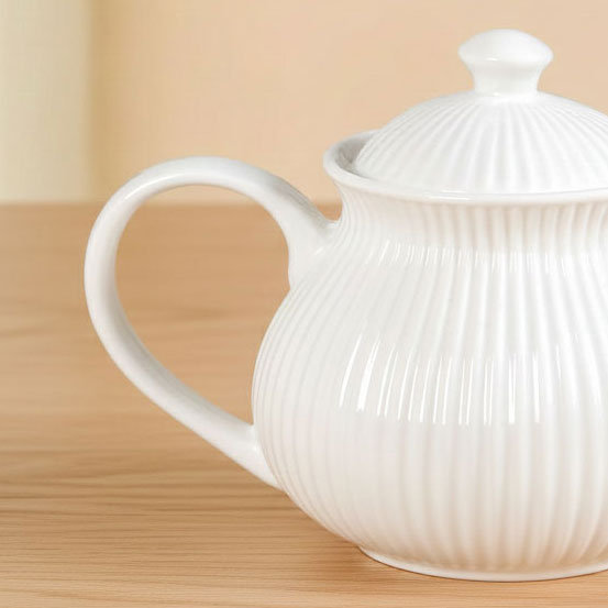 Classic Vintage Ceramic Teapot 600ml