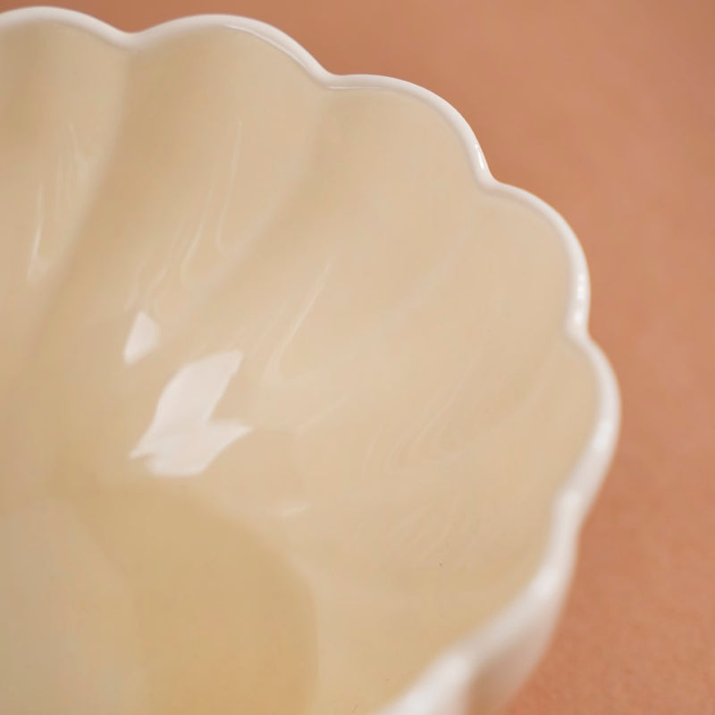 Set of 4 Scallop Vanilla White Ceramic Bowls 300ml - dessert bowls, serving bowls set, snack bowls, icecream bowls, ceramic bowls