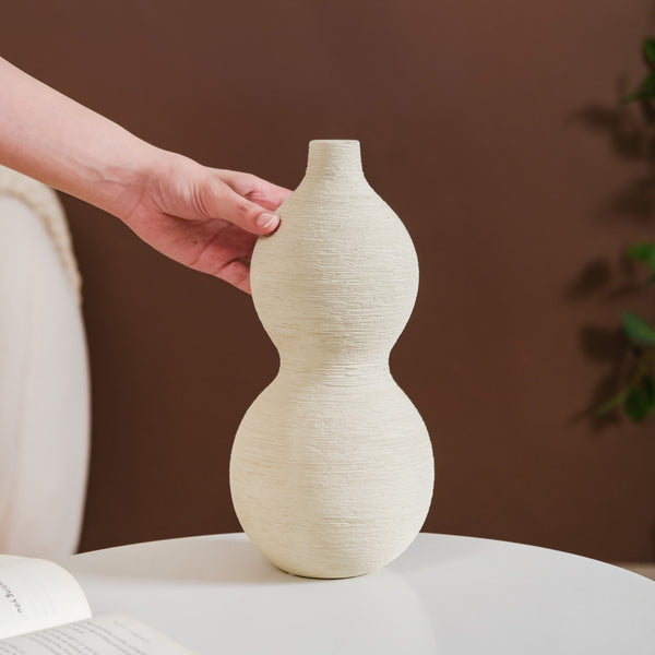Ceramic Matte Finish Flower Vase