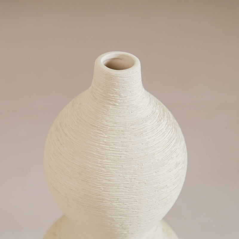 Gourd Matte Finish Flower Vase - Matte Finish Flower Vase, Sleek Matte Ceramic Vase, Modern Matte Flower Vase, Flower Vase
