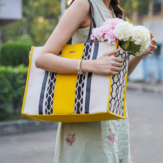 STRIPED CANVAS TOTE BAG - Yellow