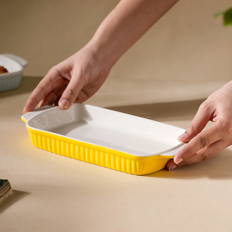 Daffodil Baking Tray 8 Inch