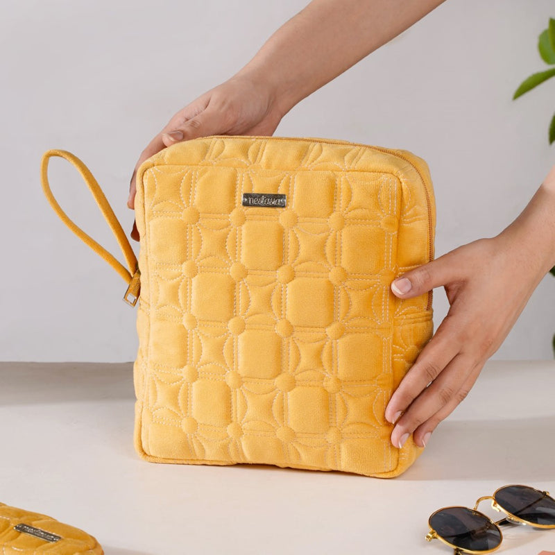 Multipurpose Travel Kit Set Of 4 Yellow