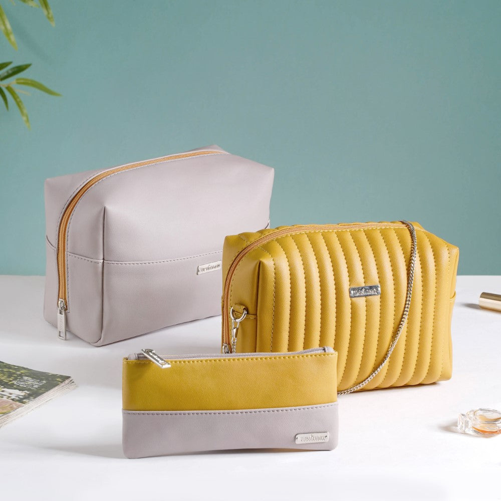 Travel Kit - Buy Multipurpose Travel Pouch Set Online | Nestasia
