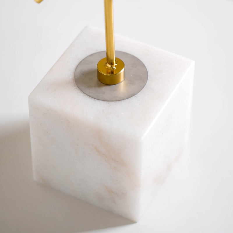 Laurel Wreath Decor Showpiece