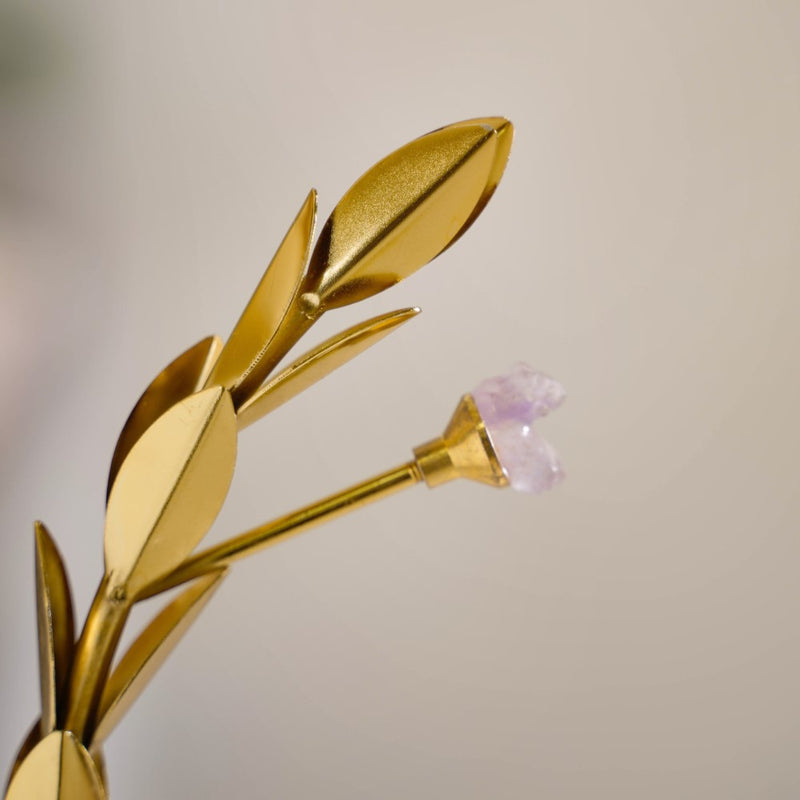 Laurel Wreath Decor Showpiece